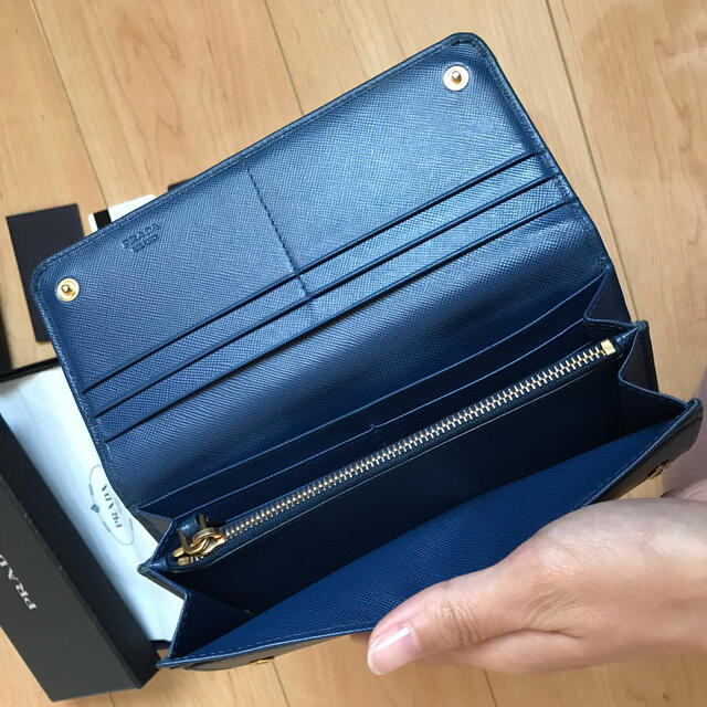 PRADA(プラダ)の正規品 PRADA プラダ サフィアーノ ネイビー 長財布   レディースのファッション小物(財布)の商品写真