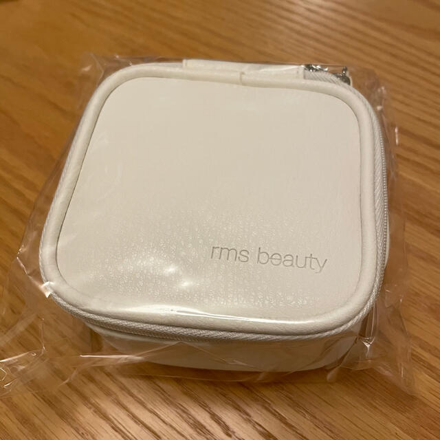 Cosme Kitchen(コスメキッチン)のrms beauty ポーチ レディースのファッション小物(ポーチ)の商品写真