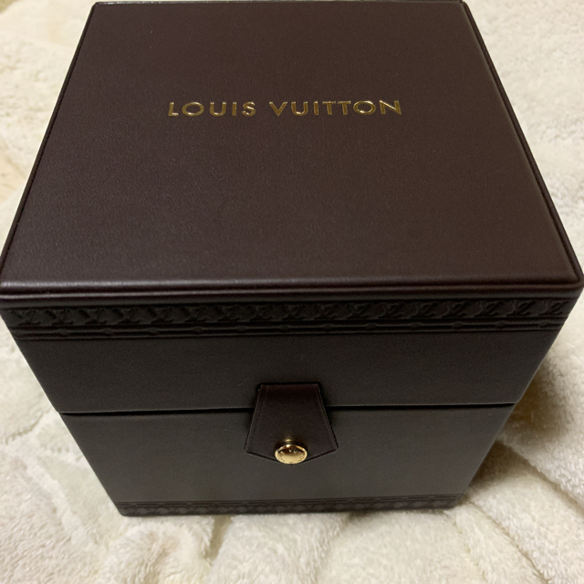 LOUIS VUITTON(ルイヴィトン)のルイヴィトン  時計　タンブール　ピンク　かわいい　中古　値下げしました。 レディースのファッション小物(腕時計)の商品写真