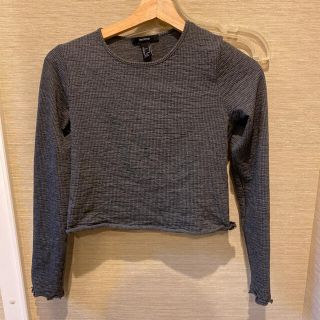 フォーエバートゥエンティーワン(FOREVER 21)のforever21 トップス　長袖(ニット/セーター)