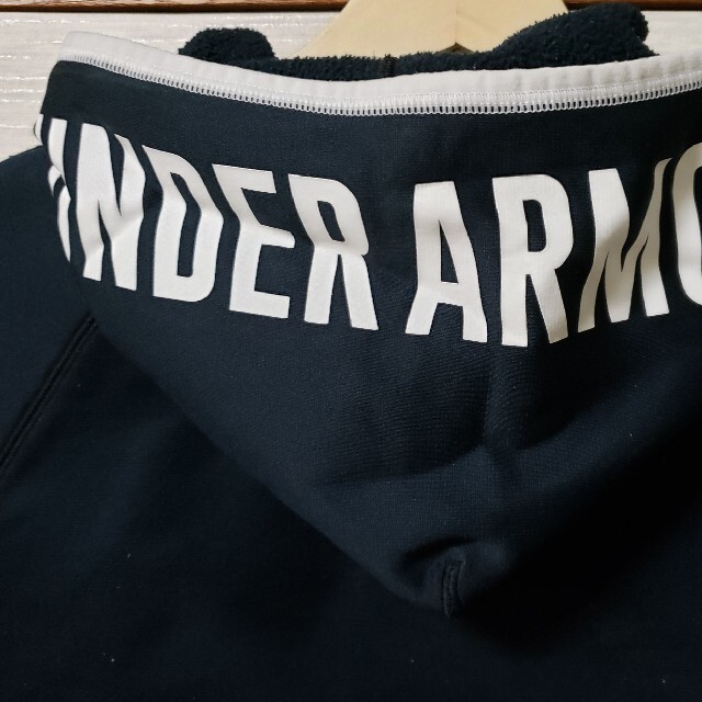 UNDER ARMOUR(アンダーアーマー)のアンダーアーマー　男児用　パーカー キッズ/ベビー/マタニティのキッズ服男の子用(90cm~)(ジャケット/上着)の商品写真