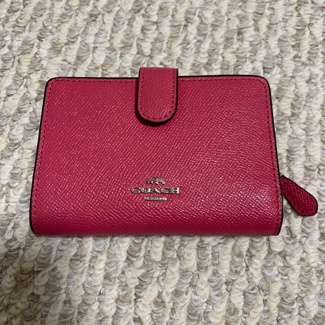 COACH(コーチ)のcoach ピンク折り畳み財布 レディースのファッション小物(財布)の商品写真