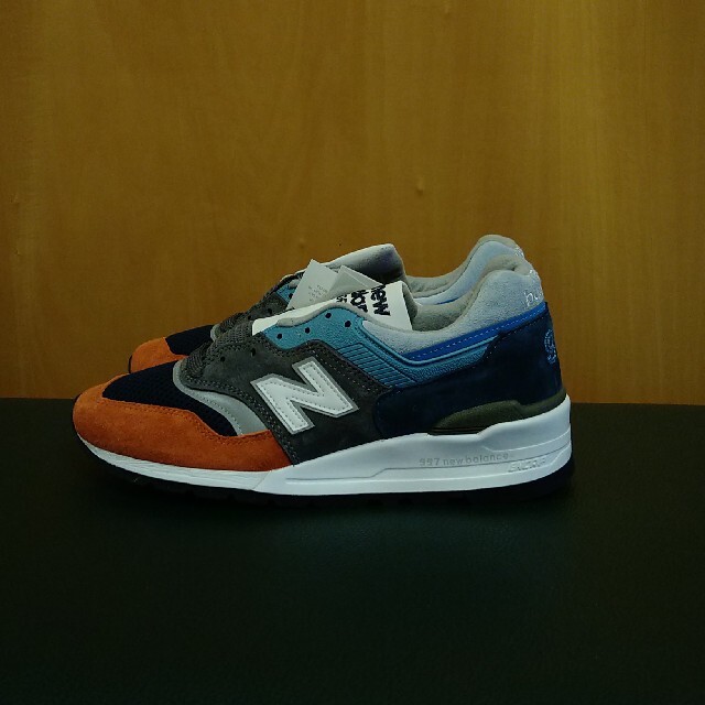 New Balance(ニューバランス)の★新品★スニーカー　ニューバランスM997NAG メンズの靴/シューズ(スニーカー)の商品写真