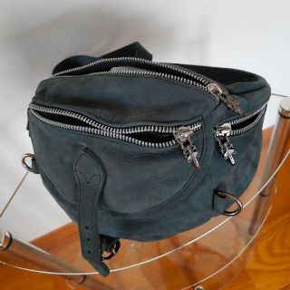 クロムハーツ(Chrome Hearts)のクロムハーツ限定カラーヌバックスナットパック(ウエストポーチ)