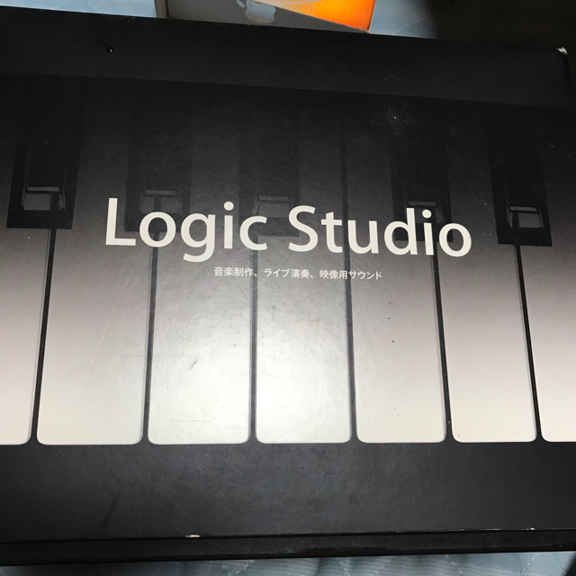 Apple(アップル)のlogic studioとlogic9のアップデートDVD 楽器のDTM/DAW(DAWソフトウェア)の商品写真
