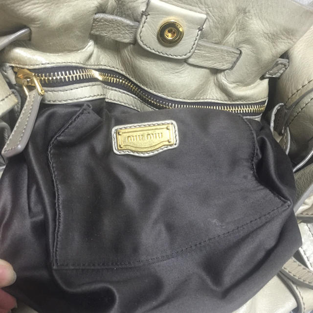 miumiu(ミュウミュウ)のmiumiu♡ミュウミュウ♡リボンバック レディースのバッグ(ショルダーバッグ)の商品写真