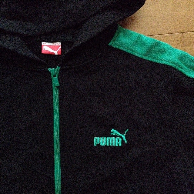 PUMA(プーマ)のPuma　スウェットパーカー　140 キッズ/ベビー/マタニティのキッズ服男の子用(90cm~)(ジャケット/上着)の商品写真