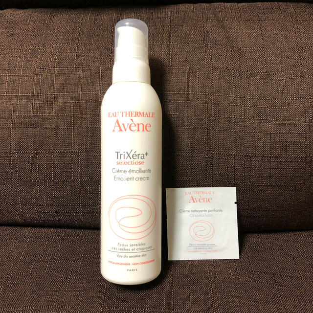 Avene(アベンヌ)のアベンヌ　トリクセラプラス　エモリエントクリーム コスメ/美容のボディケア(ボディクリーム)の商品写真