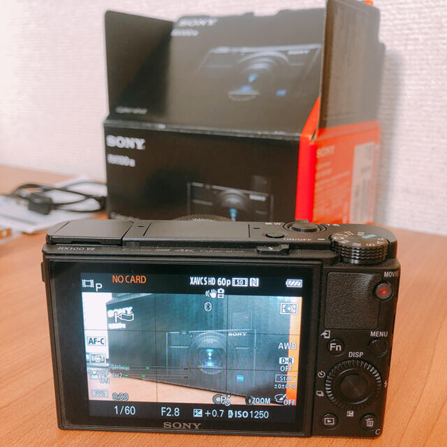 SONY(ソニー)のSONY RX100M7 スマホ/家電/カメラのカメラ(コンパクトデジタルカメラ)の商品写真