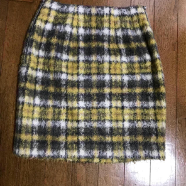 Apuweiser-riche(アプワイザーリッシェ)のアプのシャギーチェック柄スカート レディースのスカート(ミニスカート)の商品写真