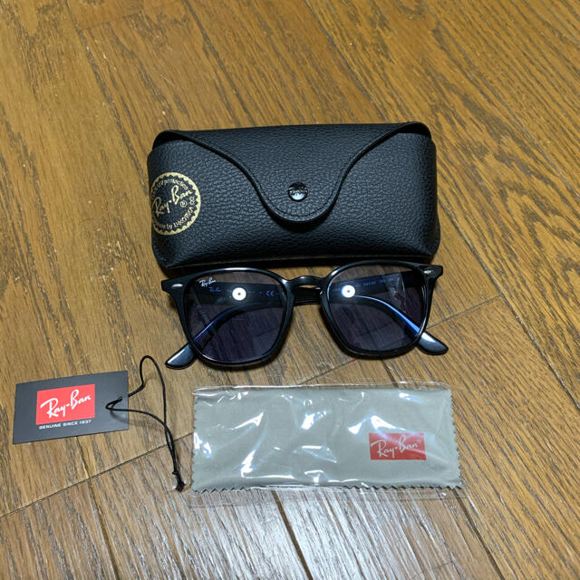 Ray-Ban(レイバン)のレイバン ブルーレンズ 伊達メガネ サングラス rayban 新品 メンズのファッション小物(サングラス/メガネ)の商品写真