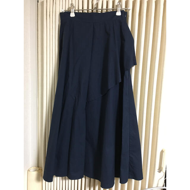 UNRELISH(アンレリッシュ)のアンシメトリー　濃紺スカート　アンレリッシュ レディースのスカート(ロングスカート)の商品写真