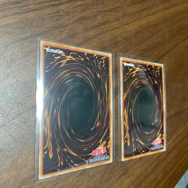 氷結界の依巫　シークレット2枚セット エンタメ/ホビーのトレーディングカード(シングルカード)の商品写真