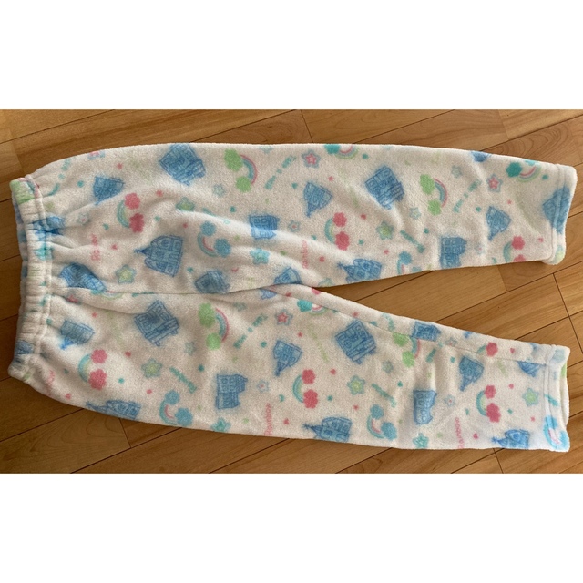 フリース ふわふわパジャマ 140  キッズ/ベビー/マタニティのキッズ服女の子用(90cm~)(パジャマ)の商品写真