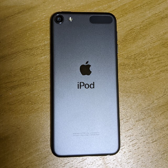Apple(アップル)の新品同様 iPod touch 第7世代 2019年モデル 32GB スマホ/家電/カメラのオーディオ機器(ポータブルプレーヤー)の商品写真