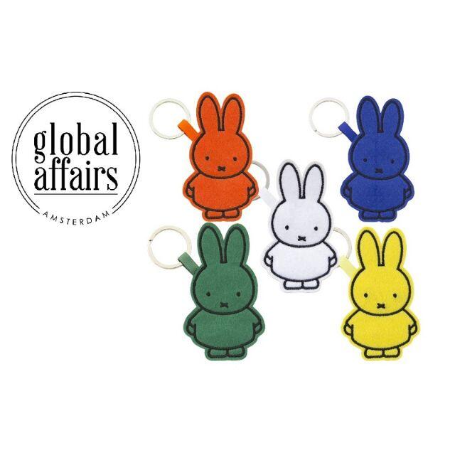 miffy(ミッフィー)の【ミッフィーキーリング】ブルー・フェルト製★オランダglobalaffairs レディースのファッション小物(キーホルダー)の商品写真