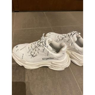 バレンシアガ(Balenciaga)のバレンシアガ　総柄ロゴ TRIPLE S スニーカー  39(スニーカー)