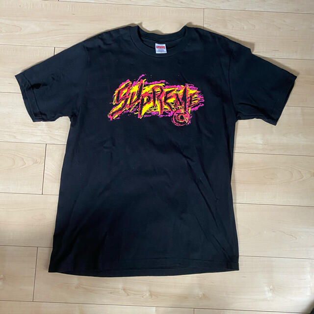 《supreme》Tシャツ