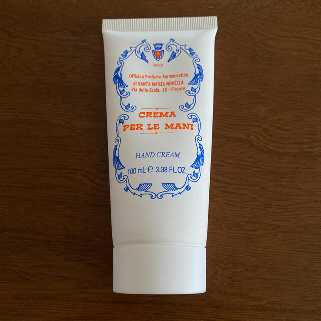 Santa Maria Novella(サンタマリアノヴェッラ)のem様　専用　サンタマリアノヴェッラ　ハンドクリーム コスメ/美容のボディケア(ハンドクリーム)の商品写真