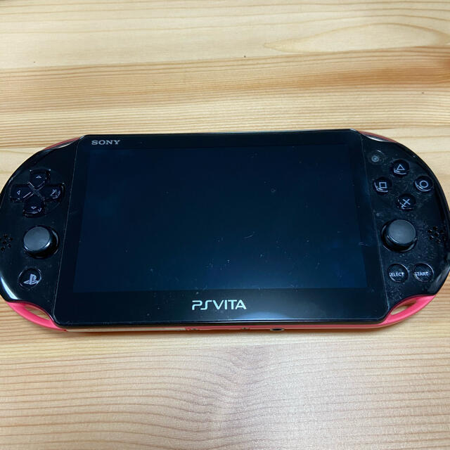 PlayStation Vita(プレイステーションヴィータ)のpsvita エンタメ/ホビーのゲームソフト/ゲーム機本体(携帯用ゲーム機本体)の商品写真