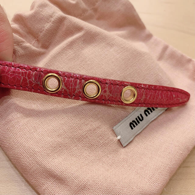 miumiu ハートチャーム ブレスレット クロコ型押し レザー ピンク