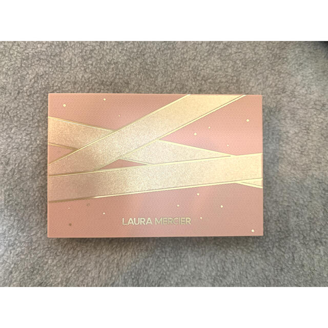 laura mercier(ローラメルシエ)のローラメルシエ⭐︎アイシャドウ　プリマ　バレリーナ　ミニ　パレット コスメ/美容のベースメイク/化粧品(アイシャドウ)の商品写真