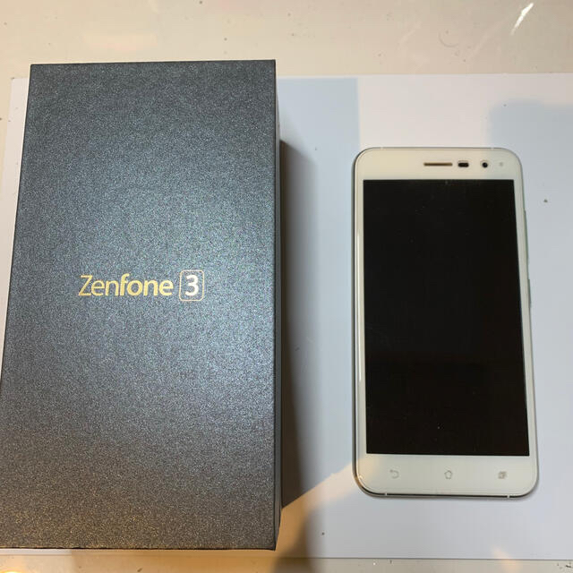 zenfone3 本体　ZE520KL