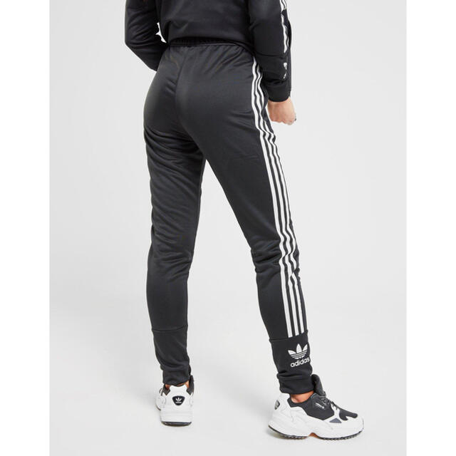 Adidas Adidas アディダスオリジナルス レディース 人気 Mサイズ 上下セットの通販 By E Shop 10 値下げsale アディダスならラクマ Adidas Adidas アディダスオリジナルス レディース 人気 Mサイズ 上下セットの通販 By E Shop 10 値下げsale アディダスならラクマ