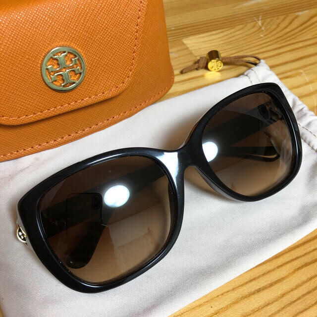 Tory Burch(トリーバーチ)のTory Burch サングラス レディースのファッション小物(サングラス/メガネ)の商品写真