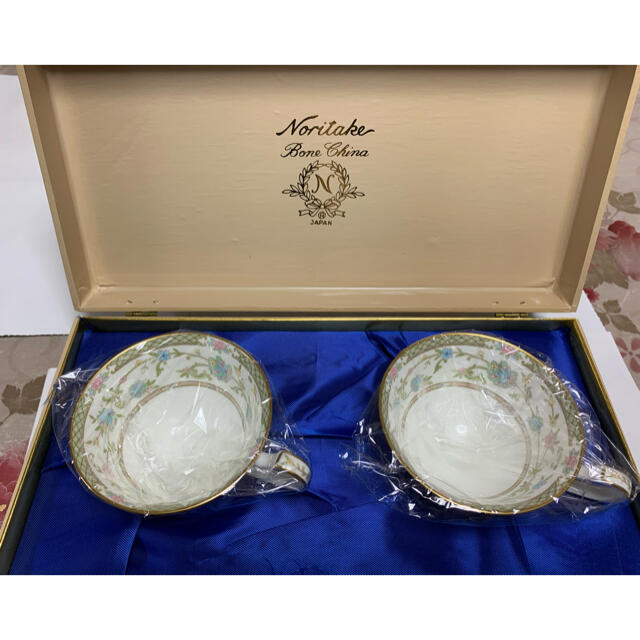 Noritake(ノリタケ)のノリタケ　ボーンチャイナ　ティーカップ　2客セット インテリア/住まい/日用品のキッチン/食器(食器)の商品写真