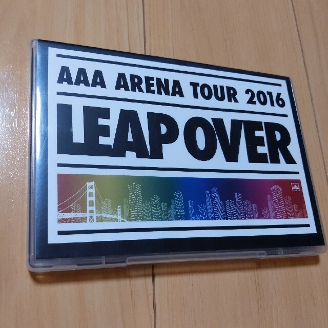 AAA(トリプルエー)の美品　AAA　ARENATOUR2016　-LEAPOVER- DVD エンタメ/ホビーのDVD/ブルーレイ(ミュージック)の商品写真