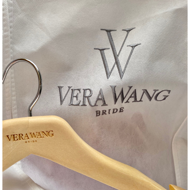 Vera Wang(ヴェラウォン)のverawang ヴェラウォン　ピンクヘイリー　US4  レディースのフォーマル/ドレス(ウェディングドレス)の商品写真