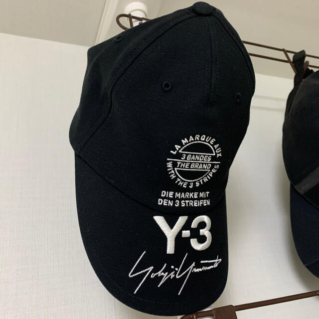 Y-3(ワイスリー)のキョロちゃん様専用 Y-3 キャップ　 メンズの帽子(キャップ)の商品写真
