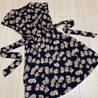 ヴィス 花柄ワンピース ワンピースの通販 300点以上 Visのレディースを買うならラクマ ヴィス 花柄ワンピース ワンピースの通販 300点以上 Visのレディースを買うならラクマ