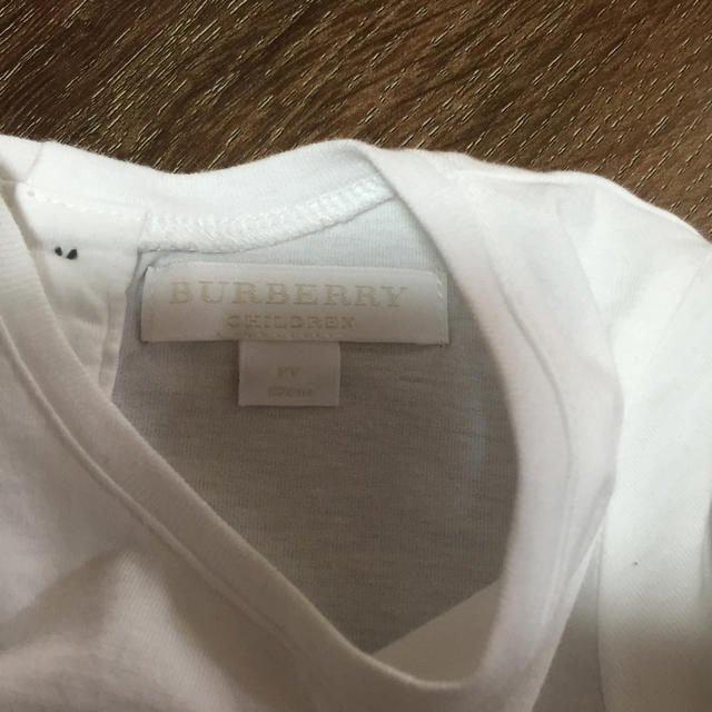 BURBERRY(バーバリー)のバーバリー キッズ/ベビー/マタニティのキッズ服女の子用(90cm~)(Tシャツ/カットソー)の商品写真