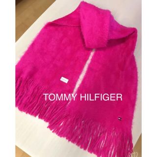 トミーヒルフィガー(TOMMY HILFIGER)のTOMMY HILFIGER❤︎ふわふわピンクマフラー 未使用品(マフラー/ショール)