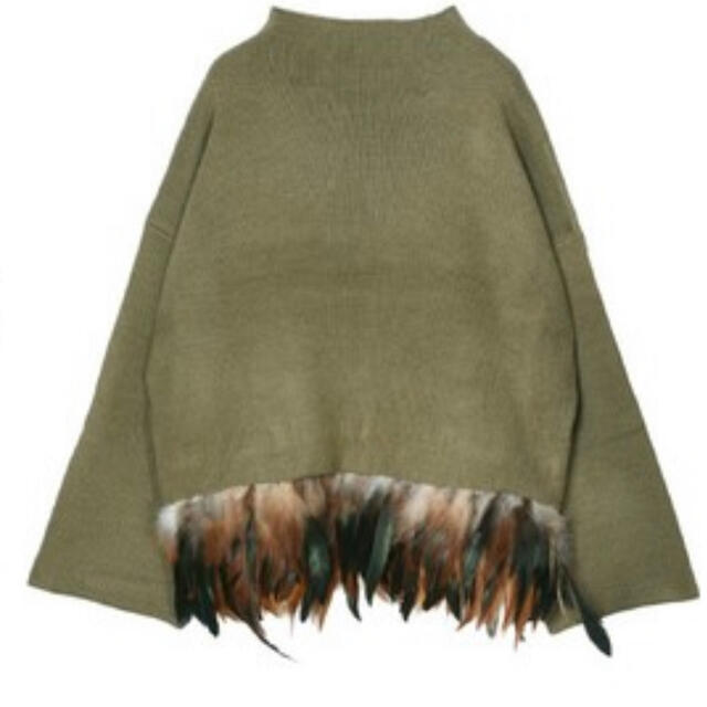 Ameri VINTAGE(アメリヴィンテージ)の【即完売のカーキ！】OSTRICH FEATHER KNIT！ レディースのトップス(ニット/セーター)の商品写真