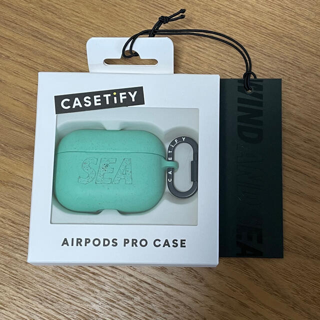 CASETIFY wind and sea air pods pro green スマホ/家電/カメラのスマホアクセサリー(その他)の商品写真
