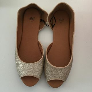 エイチアンドエム(H&M)のH&M♡キラキラ フラットサンダル(サンダル)