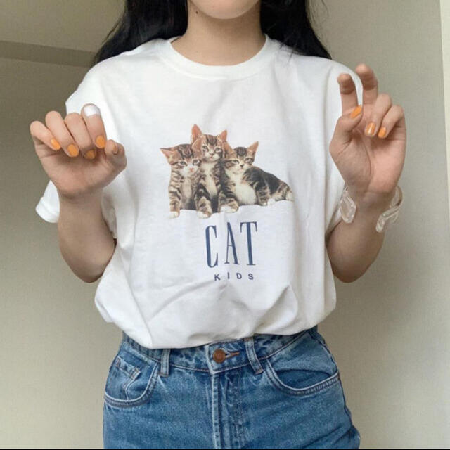 あいみょん着用 新品 半袖Tシャツ AKISHIKAの通販 by へいしり あいみょん着用 新品 半袖Tシャツ AKISHIKAの通販 by へいしり