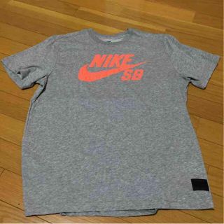 ナイキ(NIKE)のナイキ♥︎グレーTシャツ(Tシャツ(半袖/袖なし))