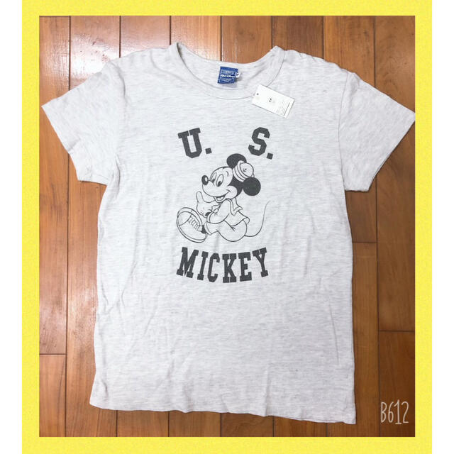 Disney(ディズニー)の新品タグ付き　MICKEYMOUSE ミッキーTシャツ　Mサイズ　ディズニー レディースのトップス(Tシャツ(半袖/袖なし))の商品写真