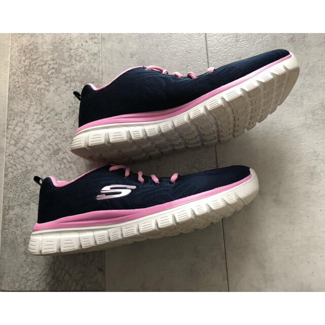 Skechers Skechers レディーススニーカーの通販 By Cocos スケッチャーズならラクマ Skechers Skechers レディーススニーカーの通販 By Cocos スケッチャーズならラクマ