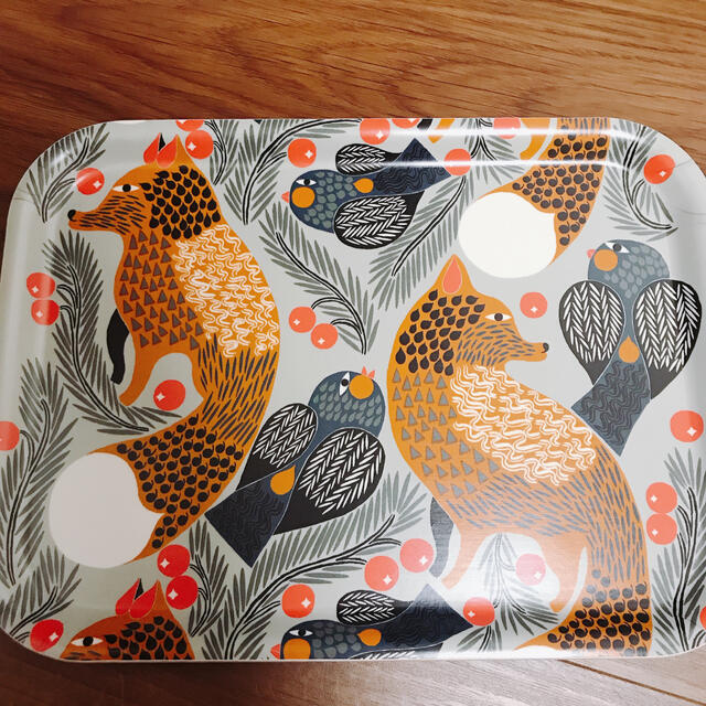 marimekko(マリメッコ)の【新品/廃盤】マリメッコプライウッドトレイ ケトゥンマルヤKetunmarja インテリア/住まい/日用品のキッチン/食器(食器)の商品写真