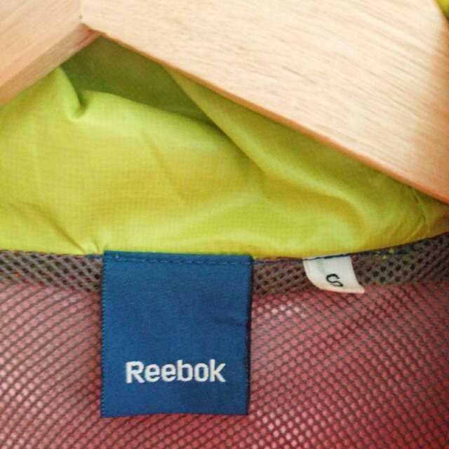 Reebok(リーボック)の948 美品 リーボック ナイロンジャケット 胸 ・ アーム ロゴ メンズのジャケット/アウター(ナイロンジャケット)の商品写真