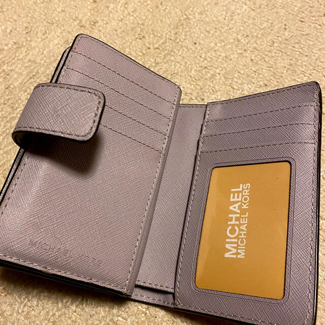 Michael Kors(マイケルコース)の[値下げしました]マイケルコース 折りたたみ財布 レディースのファッション小物(財布)の商品写真