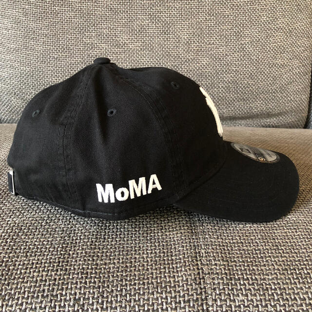 MOMA(モマ)のNEW ERA ニューエラ MoMA Edition NY ヤンキースキャップ メンズの帽子(キャップ)の商品写真