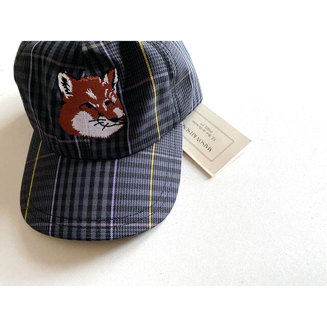 MAISON KITSUNE'(メゾンキツネ)の新品✨MAISON KITSUNE🦊FOX HEAD CAP💜 メンズの帽子(キャップ)の商品写真