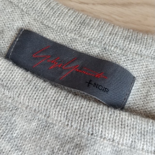 Yohji Yamamoto(ヨウジヤマモト)のヨウジヤマモト Yohji Yamamoto ウールニット ライトグレー レディースのトップス(ニット/セーター)の商品写真