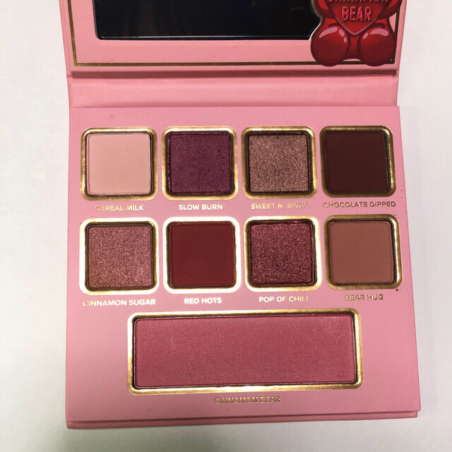 Too Faced(トゥフェイス)のToo Faced シナモンベア　アイシャドウパレットのみ コスメ/美容のキット/セット(コフレ/メイクアップセット)の商品写真